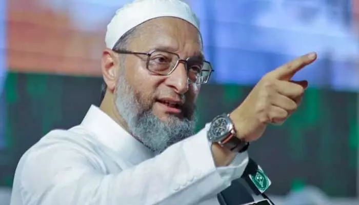 Asaduddin Owaisi : బీఆర్ఎస్ నేతలకు  ఒవైసీ వార్నింగ్