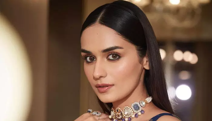 Manushi Chhillar looks beautiful