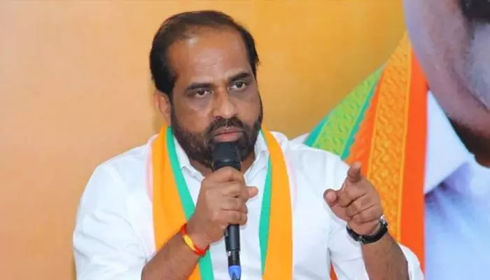 BJP: సీఎస్​ కరవుందంటారు.. సీఎం లేదంటారు !