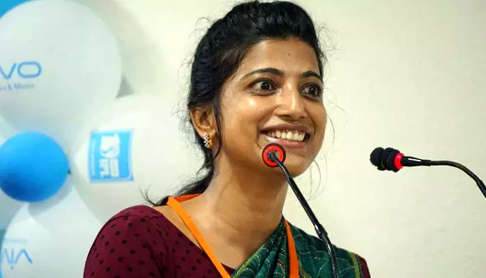 IAS Amrapali:సొంత రాష్ట్రంలో బాధ్యతలు స్వీకరించిన ఆమ్రపాలి