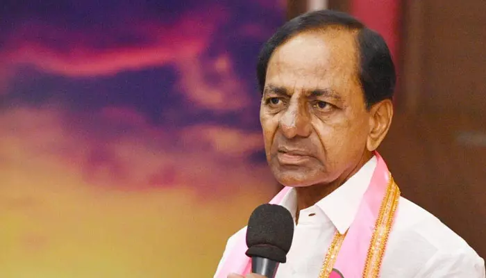 సిట్టింగ్ ఎంపీలకు టికెట్ కట్! మెదక్ బరిలో KCR?