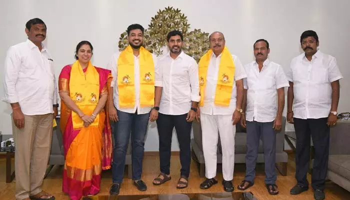 కర్నూలు జిల్లాలో వైసీపీకి షాక్.. టీడీపీలో చేరిన నేతలు