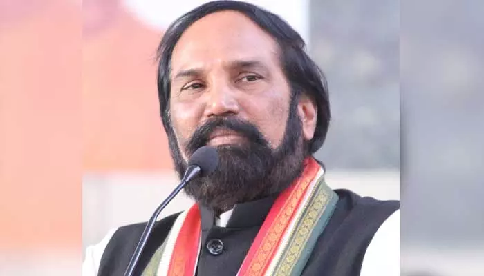 Uttam Kumar Reddy : నీటి పారుదల శాఖ సమీక్షలో మంత్రి ఉత్తమ్ కీలక ఆదేశాలు