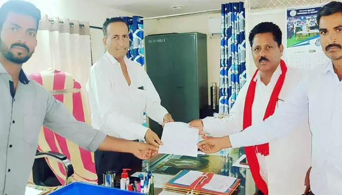 సింగూరు కుడి కాలువ ద్వారా సాగునీరు ఇవ్వాలి