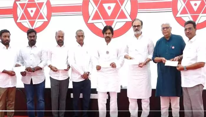 జనసేన పార్టీ కోసం పవన్ కల్యాణ్ మరో సంచలన నిర్ణయం