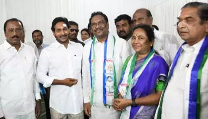 నాదెండ్ల మనోహర్ వల్లే జనసేన పార్టీ నాశనం: DMR శేఖర్ ఫైర్