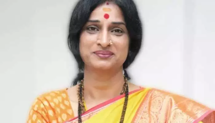 BJP హైదరాబాద్ ఎంపీ అభ్యర్థి మాధవిలతపై కేసు నమోదుకు ఆదేశాలు