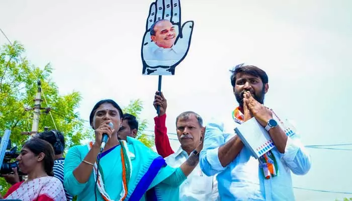 AP Politics:కడపలో న్యాయం గెలుస్తుందా! నేరం గెలుస్తుందా? :వైఎస్ షర్మిల