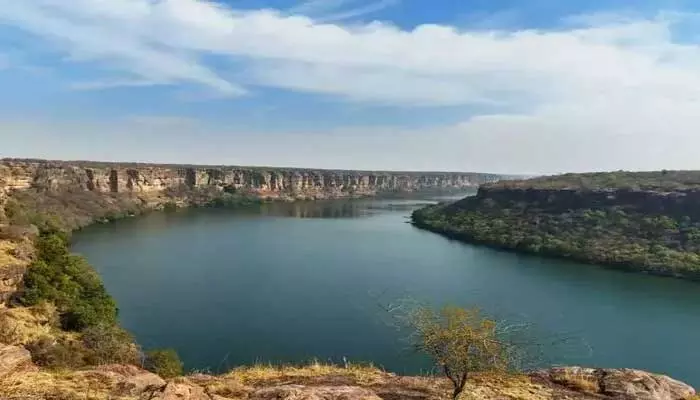 కన్నీళ్లు, మూత్రంతో నిర్మితమైన నదులు.. ఆ పురాన గాథలేంటో చూద్దామా..