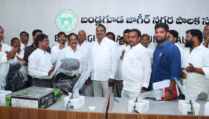 రాజేంద్ర‌న‌గ‌ర్ నియోజ‌క‌వ‌ర్గంలో మున్సిపాలిటీ అభివృద్దికి కృషి :  ఎమ్మెల్యే ప్ర‌కాష్‌గౌడ్