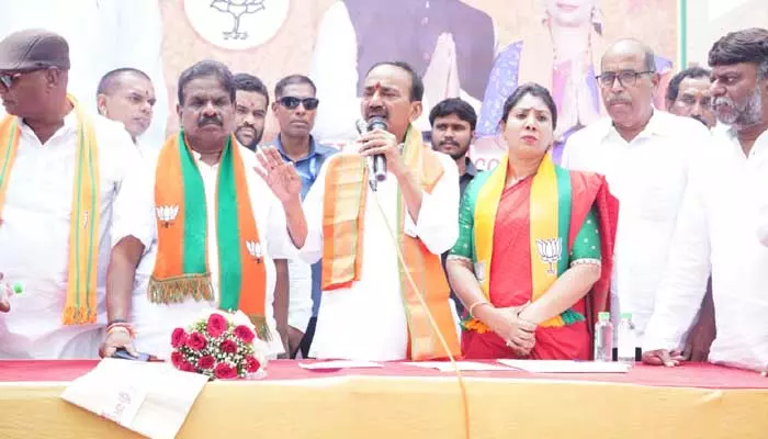 ప్రజల బాధ తీర్చడమే ప్రధాన ఎజెండా  : ఎంపీ ఈటల