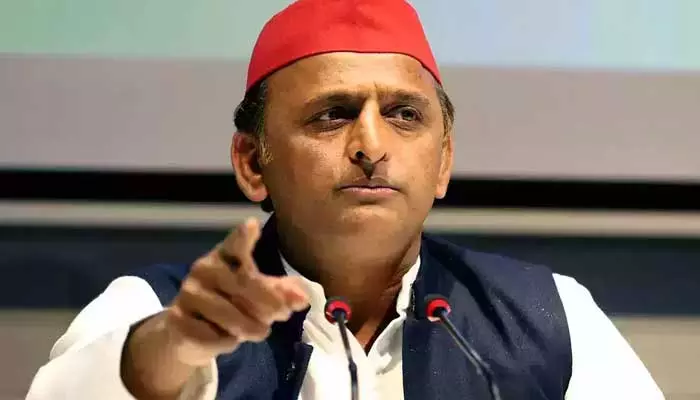 Akhilesh :నేను వైదొలిగాక.. సీఎం నివాసాన్ని గంగాజలంతో కడిగించారు : అఖిలేష్ యాదవ్