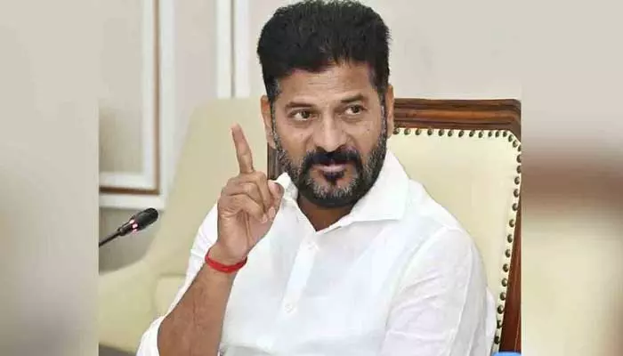 సీఎం రేవంత్ ఆదేశాలతో యూట్యూబర్ పై కేసు నమోదు