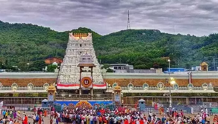 Tirumala News:తిరుమలలో పెరుగుతున్న భక్తుల రద్దీ..కారణం ఇదే!