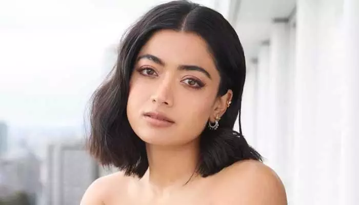 Rashmika Mandana : నొప్పి నాది కదా.. మా అమ్మకు ఎలా తెలుస్తుంది..  రష్మిక షాకింగ్ కామెంట్స్ .. ఆయనతో పెళ్లి అయితే అంటూ..