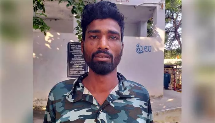 Prisoner Escaped : పోలీసులకు మస్కా కొట్టి రిమాండ్ ఖైదీ పరారీ!