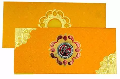 Wedding Card : క్వశ్చన్ పేపర్ రూపంలో వెడ్డింగ్ కార్డు.. వందకు వంద మార్కులు వేసేశారు..