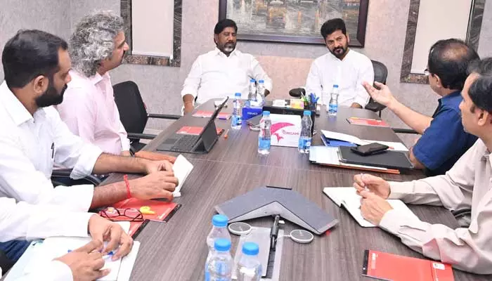 ఇంటిగ్రేటెడ్ రెసిడెన్షియల్ పాఠశాలలపై CM రేవంత్ కీలక ఆదేశాలు