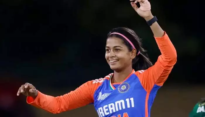 Womens Asia Cup : టీమిండియాకు భారీ షాక్.. స్టార్ స్పిన్నర్ దూరం