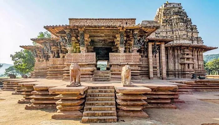 Ramappa Temple: ఎడతెరిపి లేకుండా కురుస్తున్న వర్షం.. డేంజర్ జోన్‌లో రామప్ప ఆలయం!