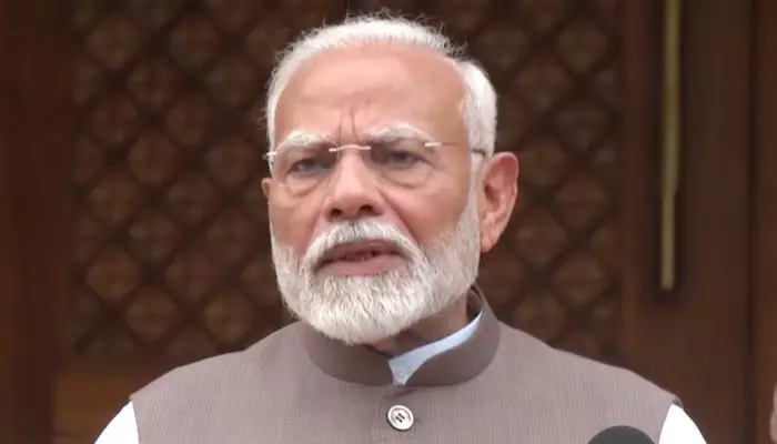 PM Modi: కొన్ని పార్టీలు ప్రతికూల రాజకీయాలు చేస్తున్నాయ్:  మోడీ