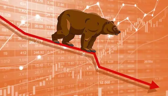 Stock markets: స్టాక్ మార్కెట్లకు బడ్జెట్ షాక్.. భారీ నష్టాల్లో సూచీలు