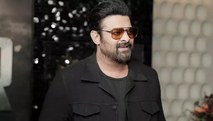 Prabhas: రాజాసా‌బ్ మూవీకి రెమ్యునరేషన్ తగ్గించిన పాన్ ఇండియా స్టార్.. కారణం అదేనా?