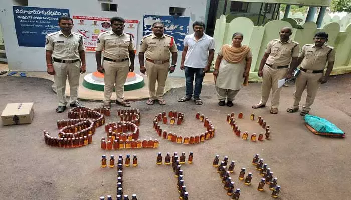 Liquor Seize:శ్రీశైలంలో భారీగా తెలంగాణ మద్యం పట్టివేత