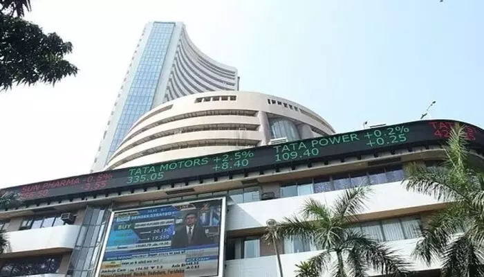 Stock Market: స్టాక్ మార్కెట్లలో కొనసాగుతున్న నష్టాలు