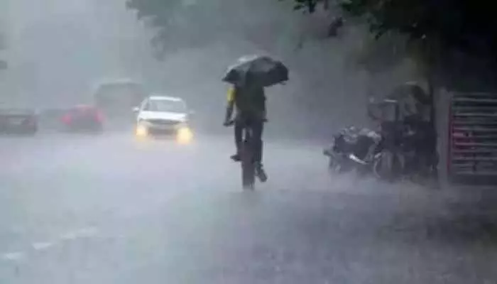 Rain Alert:తెలంగాణ ప్రజలకు హెచ్చరిక..రేపు ఈ జిల్లాల్లో అతి భారీ వర్షాలు