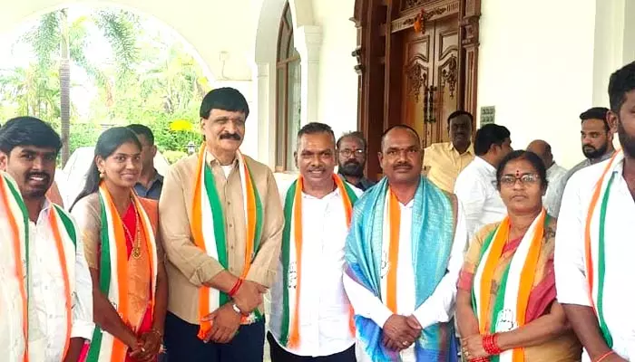 Join the Congress : హరీష్ రావు ఇలాకాలో..బీఆర్ఎస్ కు షాక్