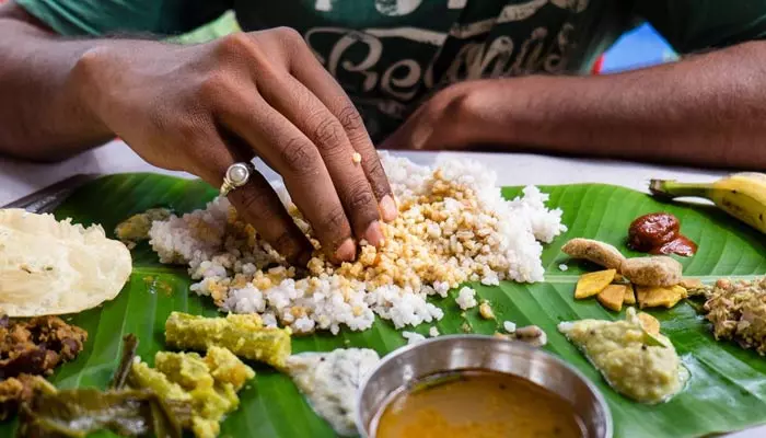 Food: ఆహారాన్ని చేతితో తినడం వల్ల ఇన్ని ప్రయోజనాలున్నాయని తెలుసా?