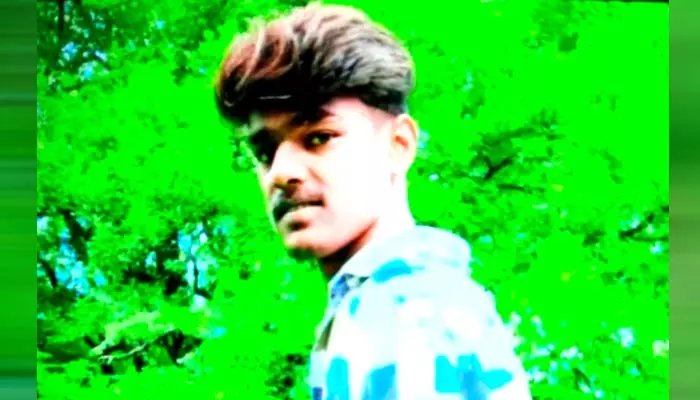 young man died : బొలెరో వాహనం ఢీకొని యువకుడు మృతి