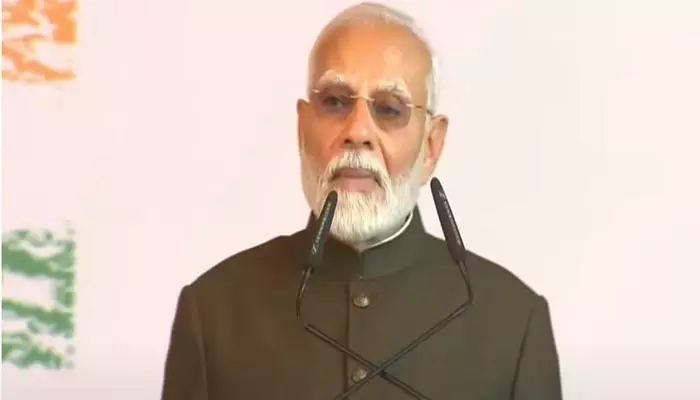 PM Modi: గత అనుభవాల నుంచి వాళ్లు గుణపాఠం నేర్వలేదు : పాకిస్థాన్‌పై ప్రధాని మోడీ సంచలన వ్యాఖ్యలు