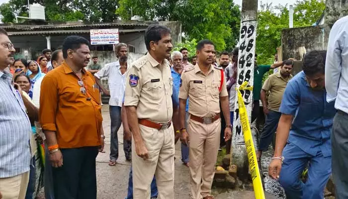 Crime: కొత్తగూడెంలో దారుణం.. తల్లిని హత్య చేసి కుమారుడు ఆత్మహత్య