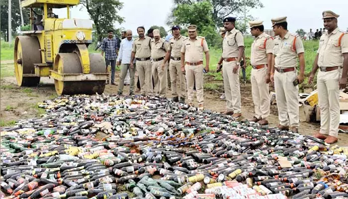 Liquor destroyed : ధర్మపురిలో 6 లక్షల విలువైన మద్యం ధ్వంసం..