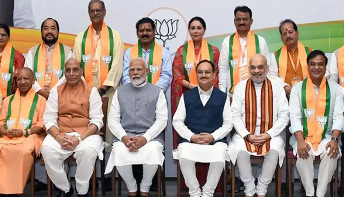 BJP : బీజేపీ పాలిత రాష్ట్రాల సీఎంలకు ప్రధాని మోడీ కీలక సందేశం