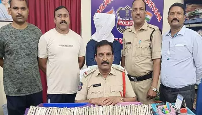 arrested : వెండి ఆభరణాల దొంగతనం కేసులో నిందితుడి అరెస్ట్