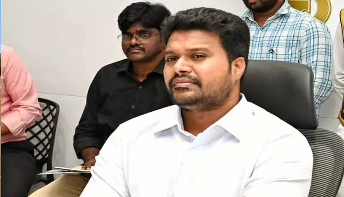 AP:ఆగస్టు 1న నూటికి నూరు శాతం పింఛన్ల పంపిణీ:జిల్లా కలెక్టర్