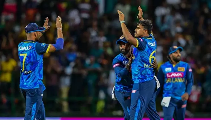 IND VS SL : శ్రీలంక వన్డే కెప్టెన్‌పై వేటు.. భారత్‌తో వన్డే సిరీస్‌‌కు జట్టు ఎంపిక