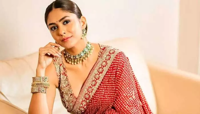 Mrunal Thakur: ఆ తెలుగు స్టార్ హీరోతో ప్రేమలోపడ్డ సీతారామం బ్యూటీ!.. త్వరలో పెళ్లి?