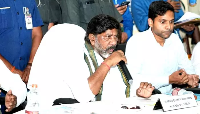 Deputy Chief Minister Bhatti Vikramarka : దళిత బంధు పథకం దారి మళ్లితే సహించేది లేదు