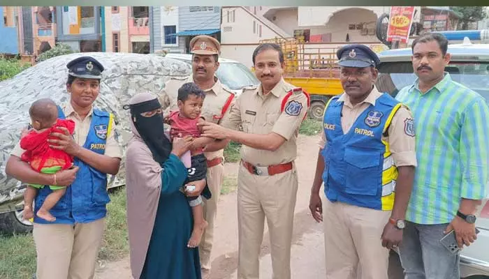 Uppal police : శభాష్ పోలీస్.. గంట వ్యవధిలోనే మిస్సింగ్ కేసును ఛేదించిన ఉప్పల్ పోలీసులు..