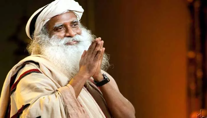 Sadhguru Vasudev : బంగ్లాదేశ్‌లో హిందువులపై దాడులను ఆపండి.. సద్గురు విజ్ఞప్తి