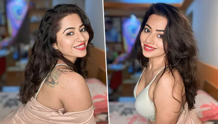 Ridheema Tiwari setting internet on fire with her hot photos