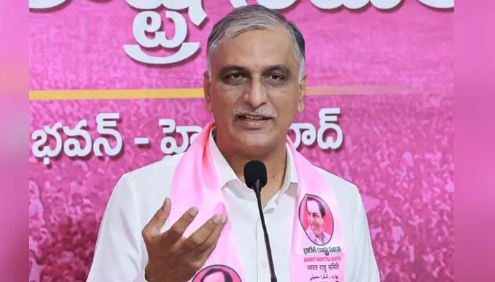 Harish Rao: కేంద్రం నిధులు దారిమళ్లిస్తున్నరు .. రాష్ట్ర ప్రభుత్వంపై హరీశ్‌రావు ఆరోపణలు