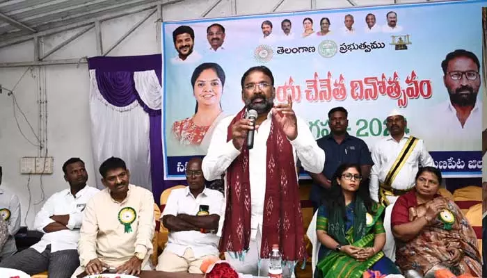 MLA Vakita Srihari : కేంద్ర, రాష్ట్ర పథకాలను సద్వినియోగం చేసుకోవాలి..