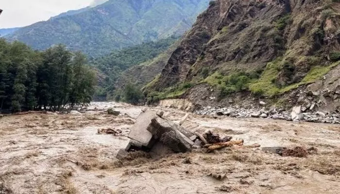 Himachal Floods: హిమాచల్‌లో వరద నష్టం రూ. 900 కోట్లుగా అంచనా