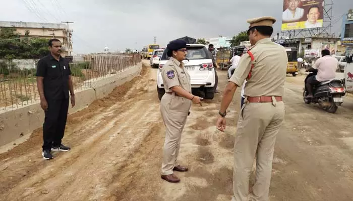 SP D.Janaki : జడ్చర్ల సిగ్నల్ గడ్డపై ట్రాఫిక్ సమస్య రాకుండా చూస్తాం