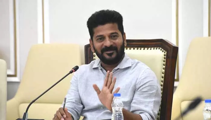 CM Revanth Reddy: తెలంగాణకు చేరుకున్న సీఎం రేవంత్ రెడ్డి బృందం